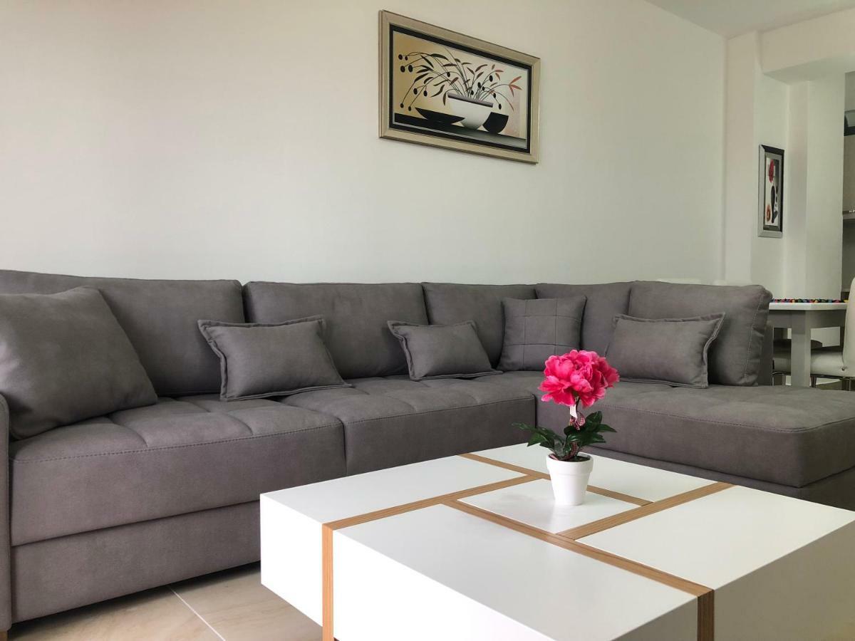Luxury Sea View Apartaments Sarande Exterior photo